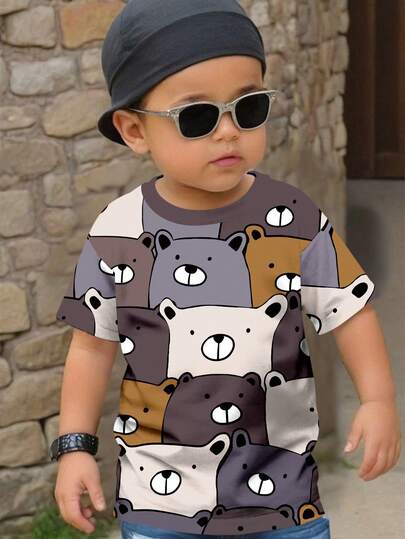 SHEIN 男童休闲简约圆领短袖宽松T恤，适合秋冬季节穿着，经典可爱小熊图案印花