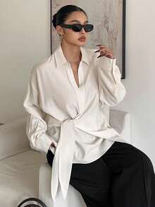 Dazy Plus 大码女式白色长袖衬衫，翻领，半开襟，抽绳下摆，春秋季 - 白色 - 查看 4