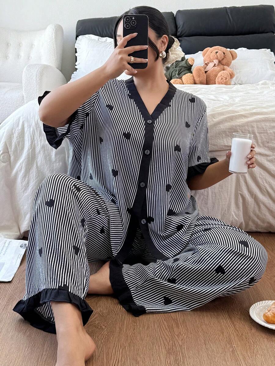 Napfluff CURVE Napfluff CURVE 条纹心形印花拼色大码睡衣套装 - 彩色 - 查看 1