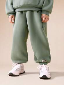 SUMWON 男童鼠尾草绿运动衫套装，无抽绳帽和中央口袋，适合度假穿着 - 綠色 - 查看 4