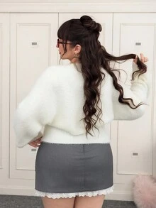 SHEIN EZwear طقم كنزة صوفية طويلة الأكمام من الأصواف الناعمة والجذابة للمقاسات الكبيرة، خريف/شتاء - أبيض - مشاهدة 5
