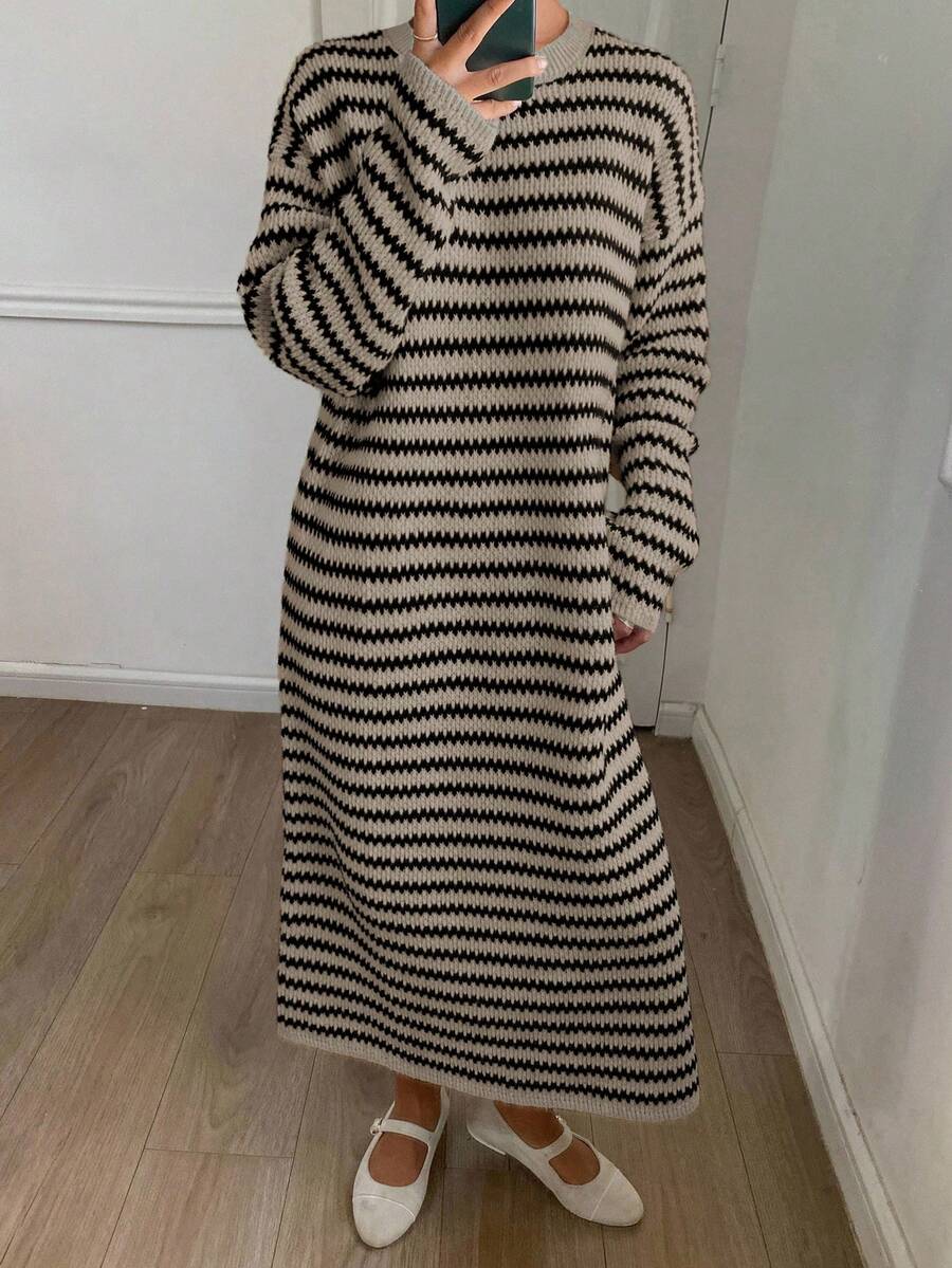 DAZY 黑白条纹宽松长袖圆领休闲街头风女式长款毛衣连衣裙，秋季款 - 卡其色 - 查看 1