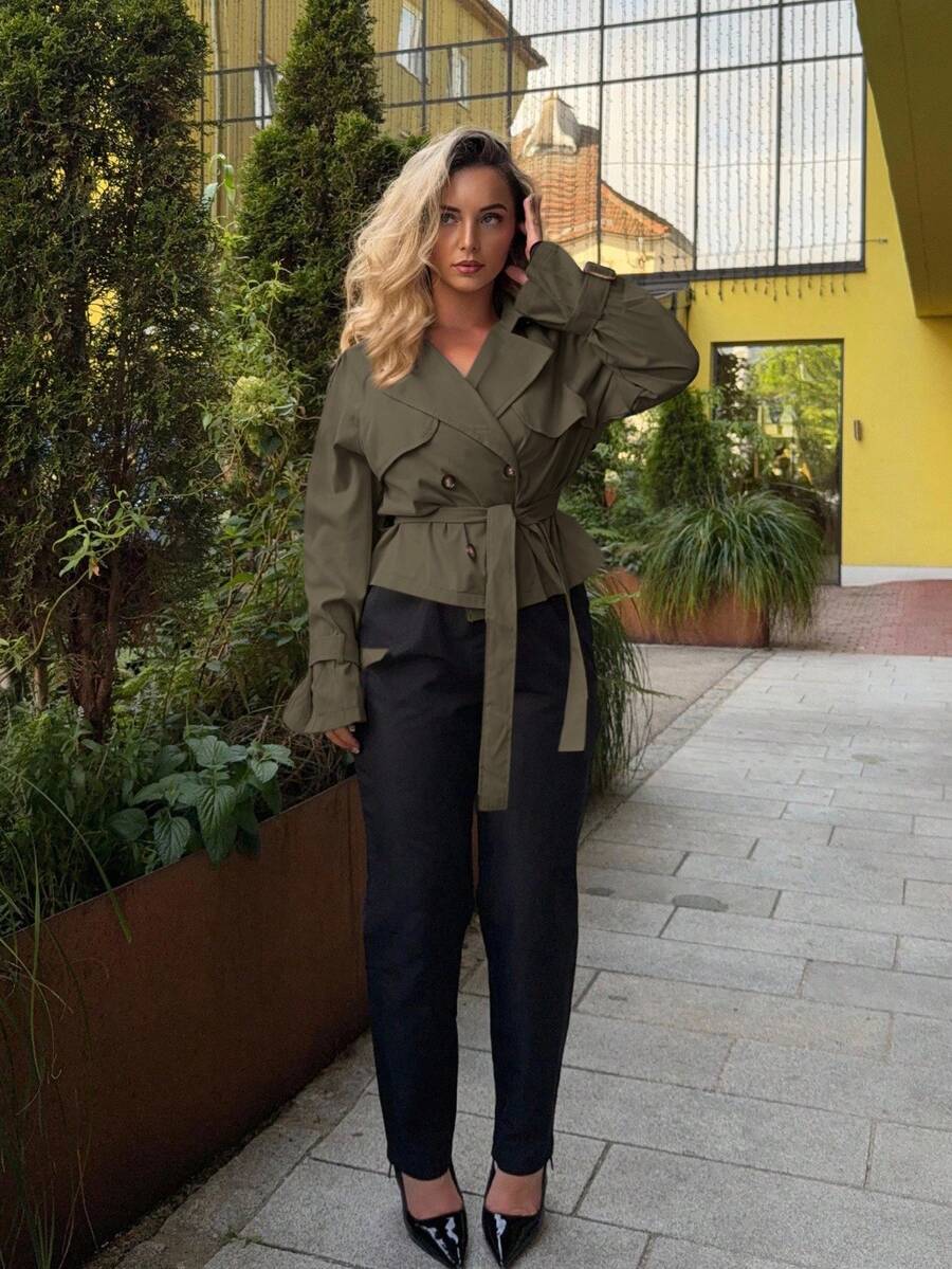 Jeta Ari 秋冬女式插肩袖纽扣式束带风衣 - 橄欖綠 - 查看 1