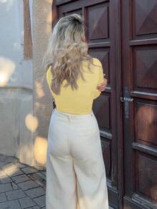 Jeta Ari 女士粉色瑜伽健身运动高弹柔软裹身系带 V 领长袖短款紧身 T 恤，时尚简约休闲优雅基本百搭衣橱必备品，春秋季 - 黃色 - 查看 2