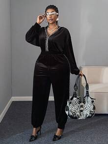 Maweii 大码女式新款弹力珍珠装饰连帽宽松休闲舒适百搭连体裤，适合通勤、新年和假期穿着 - 黑色 - 查看 2