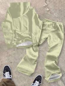SHEIN Bộ 2 áo hoodie rộng rãi thoải mái cho bé trai tuổi teen và quần ống loe, in hình nhân vật hoạt hình cổ điển, phù hợp cho mùa thu/đông - Nhiều màu - Xem 3