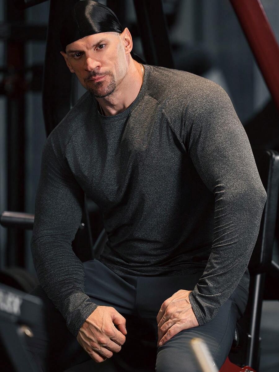 Manfinity Sport Corelite 男士郎縱領長袖運動T卹，鍛煉上衣壓縮衣 - 深灰色 - 查看 1