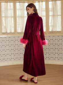MOTF PREMIUM VELVET CONTRAST FUZZY CUFF SHAWL COLLAR BELTED ROBE - Burgundy - View 3