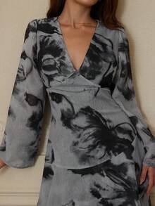 GENKIRA New Spring/Summer Large Floral Chiffon Print Multi-Layer Sexy Flared Dress - Black - View 6