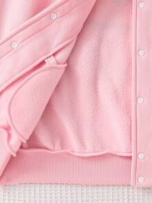 HELLO KITTY AND FRIENDS | SHEIN 少女休闲日常舒适卡通字母图案棒球领撞色袖纽扣保暖外套 - 彩色 - 查看 7