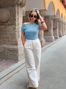 Camiseta de manga corta con hombros asimétricos, ajuste ceñido y unicolor elegante para mujer, para el verano - Azul - Ver 3
