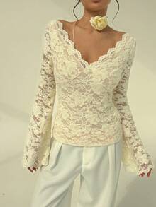 Aloruh Women's Floral Print V-Neck Flare Sleeve Fashionable Fall Autumn Winter Back To School Top, Homecoming