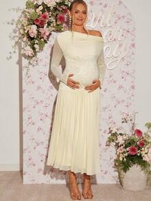 Loomaby 孕妇纯色褶皱花卉刺绣优雅不对称肩长袖连衣裙 - 杏色 - 查看 5