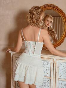 Myrelith Elegant Floral Embroidery Underwire Shaping Top