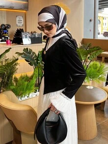 DAZY فستان طويل أنيق للنساء مزين بالشبك والأزرار، فستان سهرة متواضع وأنيق - أبيض وأسود - مشاهدة 6
