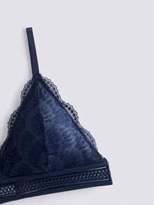 Loungeista 2套女士舒适花朵蕾丝无钢圈文胸内衣套装