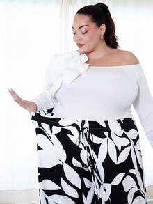 Pantalones de pierna ancha de cintura alta con estampado gráfico y cintura de saco de papel en tallas grandes - Blanco y Negro - Ver 5