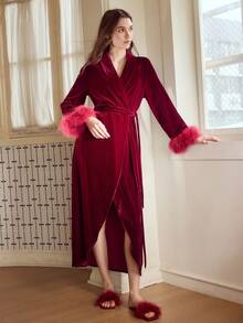 MOTF PREMIUM VELVET CONTRAST FUZZY CUFF SHAWL COLLAR BELTED ROBE - Burgundy - View 5