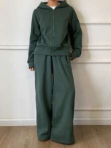 DAZY 女士休闲连帽卫衣和阔腿裤两件套，秋季运动套装，女士家居服套装 - 墨綠色 - 查看 5