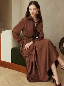 Arave 女士蕾丝拼接腰部荷叶边下摆设计腰带长连衣裙，适合日常通勤 - 咖啡 - 查看 3