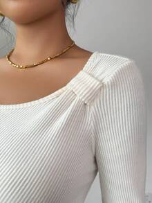 SHEIN Elenzya Váy len dệt kim xoắn thanh lịch thu đông dành cho nữ, thiết kế vai bất đối xứng, tay dài, xếp ly eo, ôm vừa vặn - Màu be - Xem 4