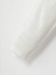 SHEIN 青少年男童长袖高领休闲套头毛衣，适合秋冬季节，白色上衣，长袖上衣，冬装长袍