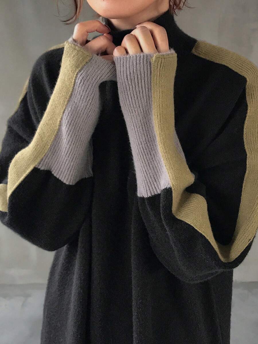 FRIFUL 女士撞色半高领落肩长袖宽松休闲百搭毛衣连衣裙，秋冬款 - 黑色 - 查看 1