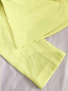 Franclia Kaos Wanita Lengan Panjang Model Bahu Miring Pas Badan Warna Polos, Atasan Rajut Bergaris - Kuning - View 3