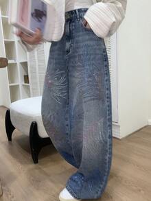 DAZY Women's Rhinestone Embellished Korean Style Distressed Washed Casual Jeans