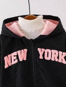 SHEIN Bluza z kapturem i długim rękawem dla dziewcząt w kolorze czarnym, haftowane angielskie litery, kardigan z podszewką termiczną, wygodny dla dzieci w zimowym śniegu, modny i uniwersalny - Czarne - Zobacz 6