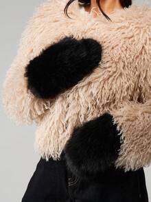 MISSGUIDED Faux Fur Winter Mittens With Contrast Patches For Cold Weather Protection