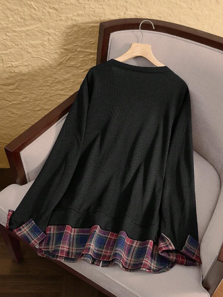 Plus Size Women's Round Neck Long Sleeve Plaid Patchwork Black T-Shirt Top, Autumn/Winter,Going Out,2025 New,Simple And Fashionable For Everyday Wear, Plus Size Winter,Comfortable And Breathable,Christmas For Women ,New Year,Thanksgiving For Women, Cute Black Tops, School Women