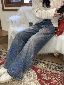 DAZY Women's Rhinestone Embellished Korean Style Distressed Washed Casual Jeans