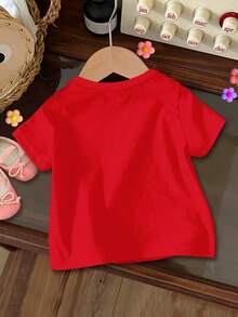 SHEIN 小女孩 Happikins 圣诞节，可爱圣诞帽和心形字母印花，家庭圣诞亲子装，休闲圣诞图案短袖T恤 - 紅色 - 查看 2