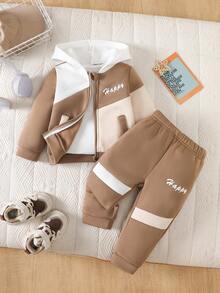 Playful Pals 3件套休闲运动风女婴套装：撞色连帽外套+白色T恤+运动裤，秋冬季 - 卡其色 - 查看 1