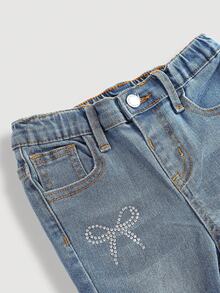 女童闪亮蝴蝶结水钻装饰蓝色牛仔弹力修身喇叭裤 - 中等水洗藍 - 查看 8