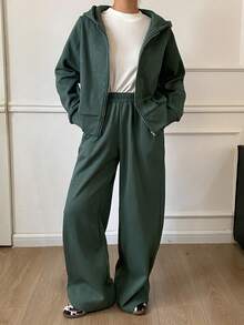 DAZY 女士休闲连帽卫衣和阔腿裤两件套，秋季运动套装，女士家居服套装 - 墨綠色 - 查看 4
