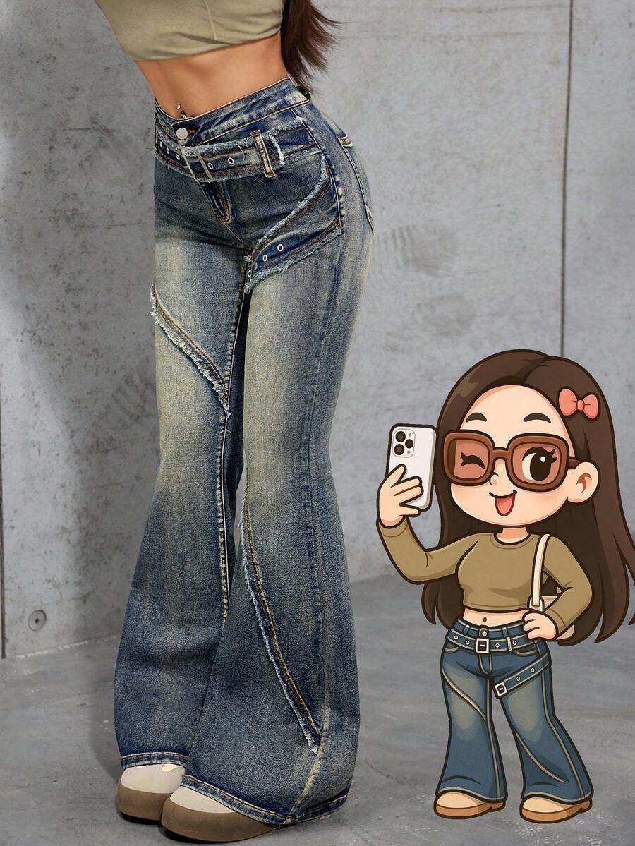 少女Y2K复古水洗毛边低腰修身喇叭牛仔裤，腰部配有搭扣设计，适合秋冬季参加锐舞派对、街头风、校园穿着，也适合上学、居家和旅行。喇叭裤、微喇裤、可爱牛仔裤、牛仔裤、阔腿裤 - 中等水洗藍 - 查看 1