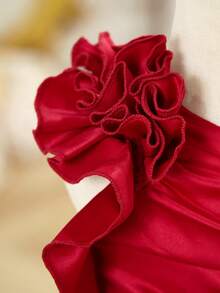 SHEIN 女婴优雅可爱缎面红色碎花不对称肩连衣裙 - 紅色 - 查看 3