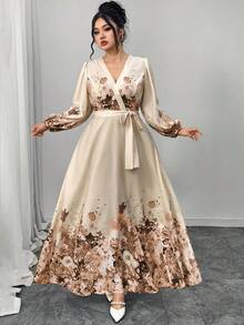 Modelyn 大码印花优雅连衣裙，交叉裹身式前襟，灯笼袖，收腰设计 - 杏色 - 查看 1