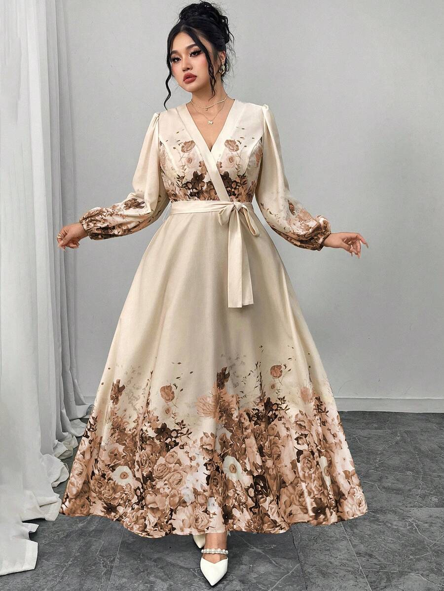 Modelyn 大码印花优雅连衣裙，交叉裹身式前襟，灯笼袖，收腰设计 - 杏色 - 查看 1