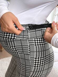 SHEIN Adjustable Waist Maternity Skinny Pants With Button Design, Houndstooth Pattern 2 Piece Maternity Set Maternity Leggings 2 Piece Sets Woman Pregnancy Maternity Clothes Nanny Pregnancy Pants - Black and White - View 7