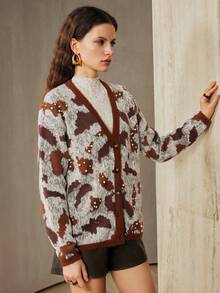 Revavyn Revavyn Pull décontracté pour femmes avec design d'épaule surdimensionné, décoré de perles, en tissu jacquard à imprimé léopard - Multicolore - Voir 7