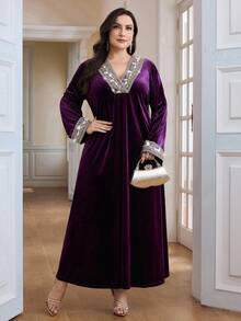 Al Najma Plus Size Women V-Neck Loose Long Sleeve Arabic Style Dress