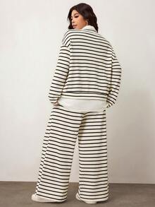 Enliva Plus Size Women Contrast Stripe Pullover Sweatshirt And Elastic Waist Pants Set, Compatible With Apple Rounded Body Shape/2026 /New Year - Multicolor - View 2