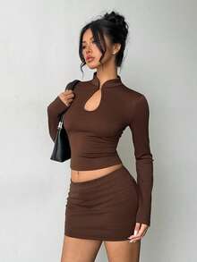 Aloruh Ensemble 2 pièces femme sexy, élégant et attrayant, jupe super courte à col montant ajourée, manches longues, couleur marron. Convient pour le travail, les sorties et l'automne/hiver - Tabac - Voir 5