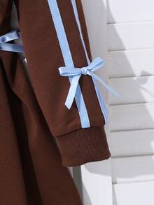 2pcs/Set Tween Girls' School Style Brown Autumn Casual Back-To-School Collared Sweatshirt With English Print,Pleated Skirt,Ribbon & Bow Decor,Knit - Brown - View 5