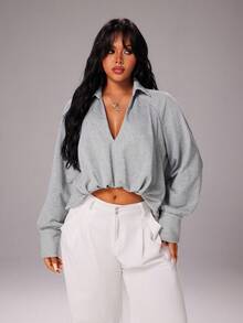 Rustia Retro American Sports Style Low V-Neck Pleated Raglan Sleeve Women Sweatshirt - Grey - View 4