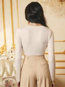 Omancia 女士杏色优雅性感休闲针织 V 领珍珠长袖紧身衣，适合派对、万圣节、圣诞节、新年、感恩节、秋冬