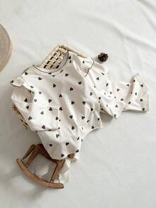 SHEIN 2pcs Baby Girl Fleece Heart Print Crew Neck Long Sleeve Top And Elastic Waist Heart Print Fleece Pants Casual Comfortable Autumn/Winter Matching Set - Apricot - View 1